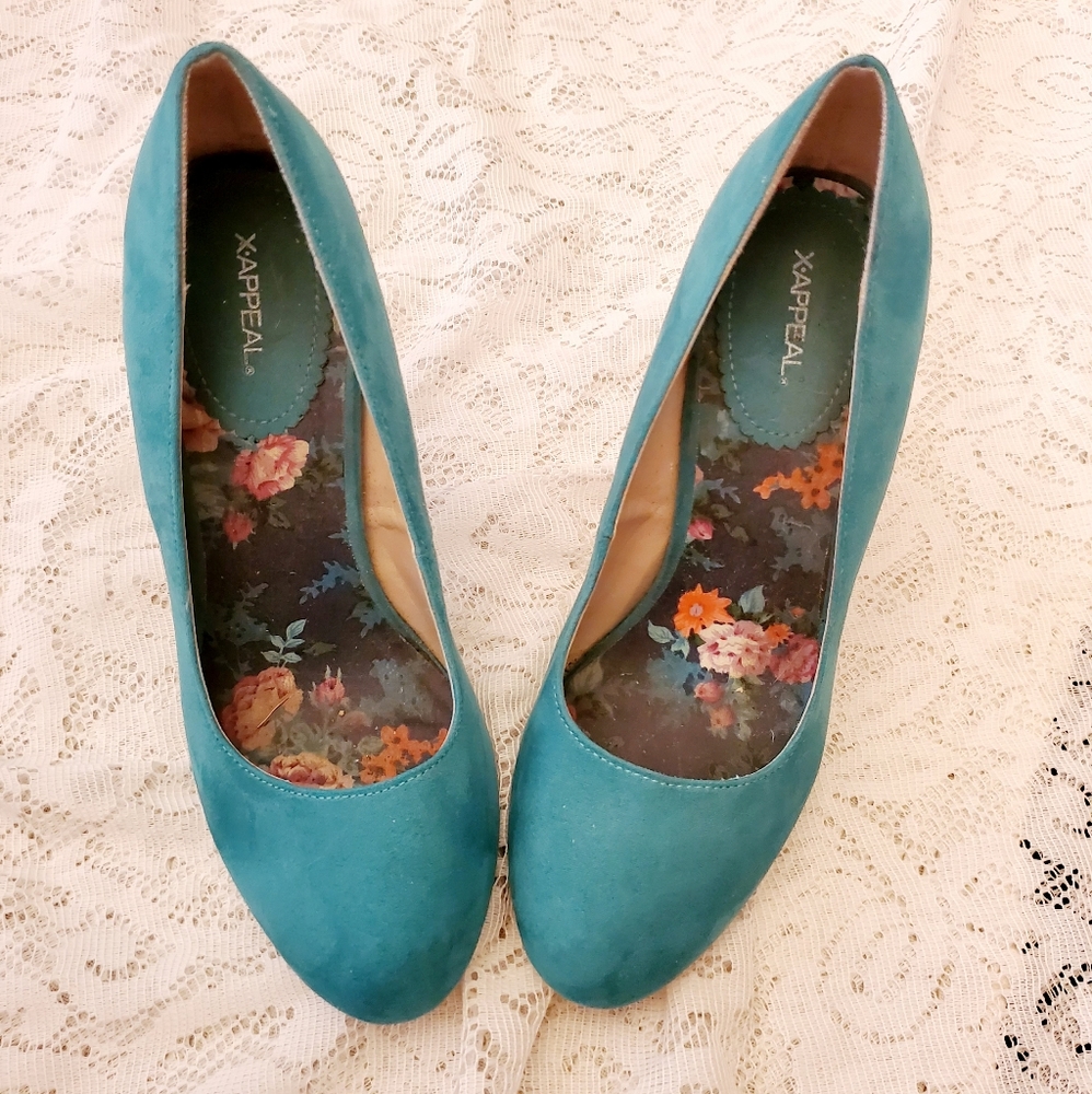 X-Appeal Aqua green micro suede pump heels